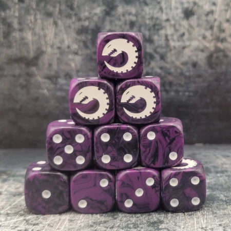 Alien Invader 16mm Dice Set